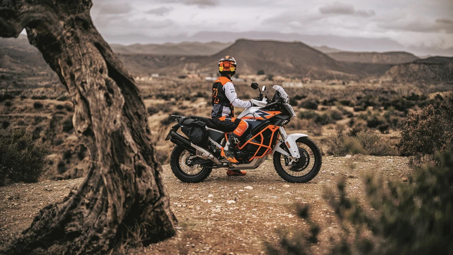 Estas son las rutas que propone KTM para disfrutar las sedes mundialistas - Autocosmos