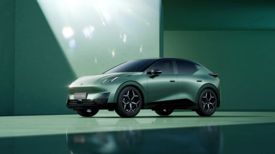 Lynk & Co Z20