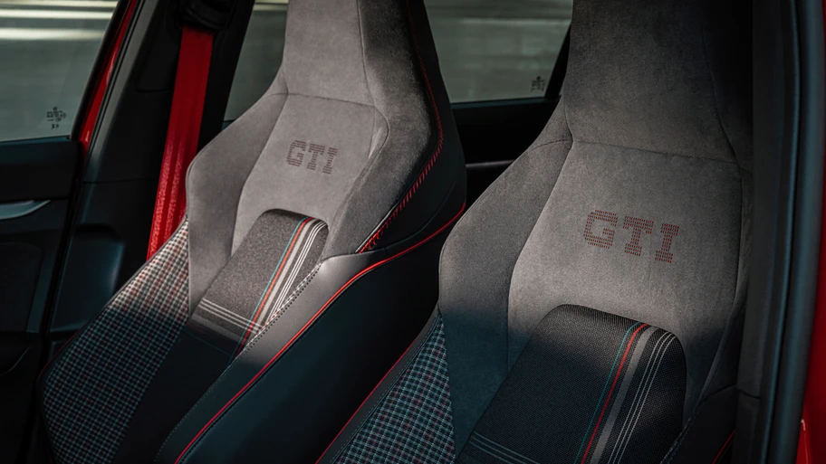 Volkswagen Golf GTI Edition 50