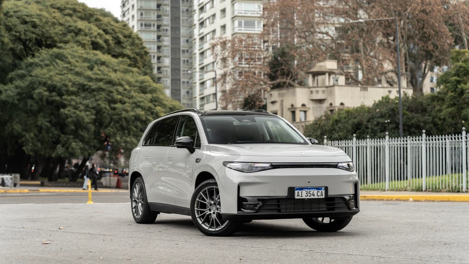 Leapmotor C10, primer contacto en Brasil - Autocosmos