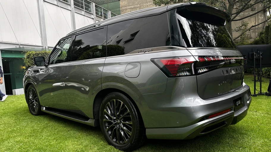Infiniti QX80 Autograph