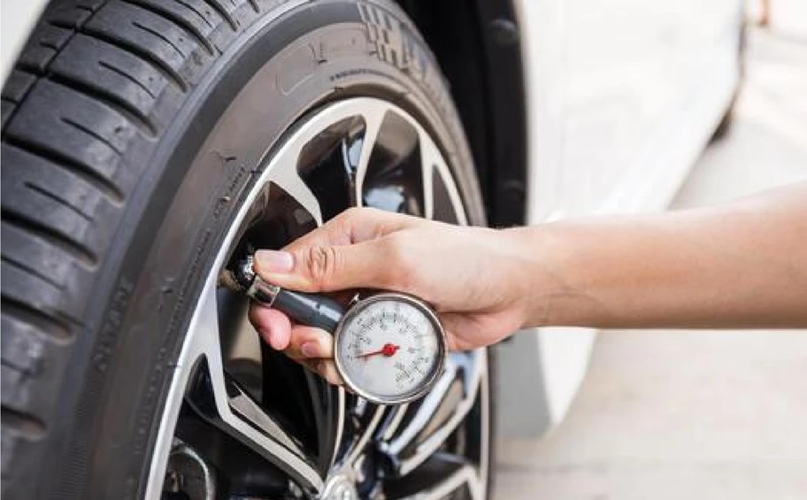 5 cosas que debes revisar en las llantas de tu auto - Autocosmos