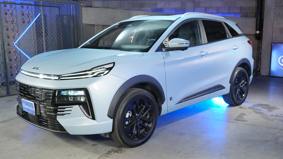 JAC 6 PHEV