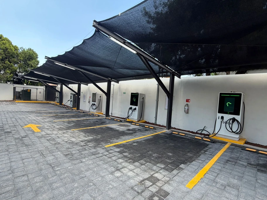 Vemo inaugura dos nuevas electrolineras en Nuevo León - Autocosmos