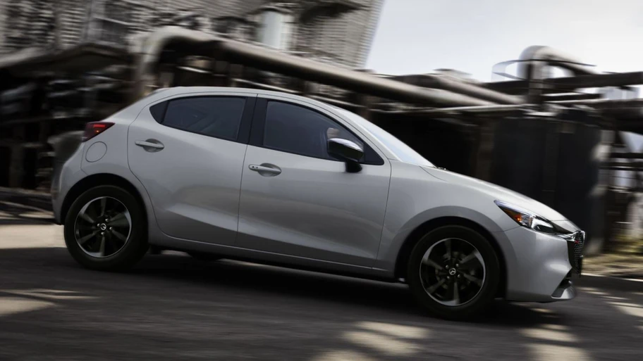 Mazda 2 Signature llega a México en 2024, nuevo motor 2.0 litros para sedán y hatchback