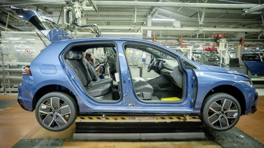 Regreso de la producción de Volkswagen Golf a México se tambalea ante las negociaciones sindicales - Autocosmos