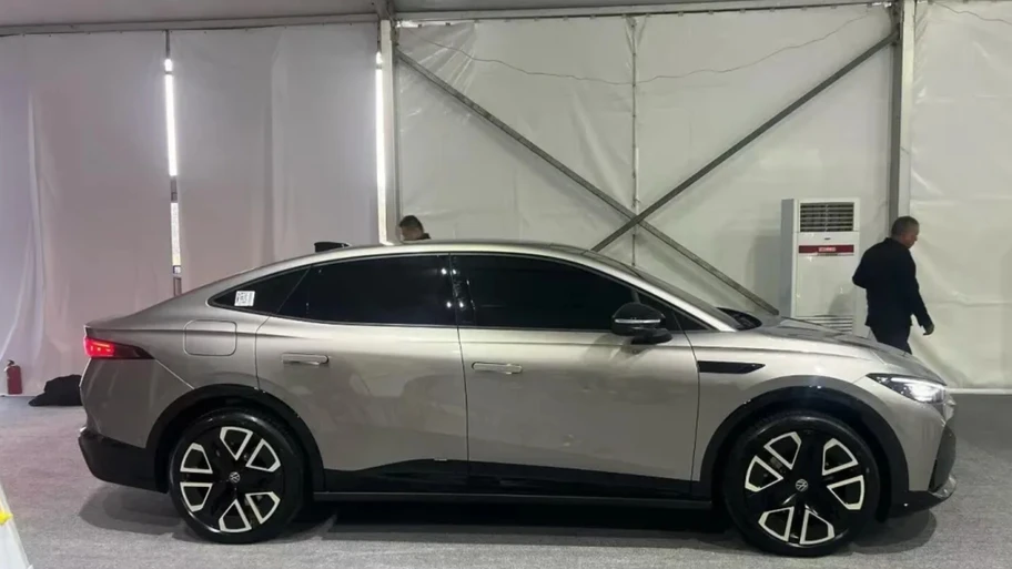 Volkswagen ID. Unyx 07 