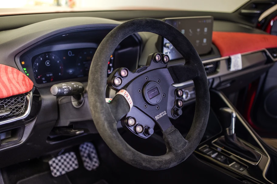 Acura ADX CZ-77 Concept: la SUV personalizada que lleva el BMX al mundo premium - Autocosmos