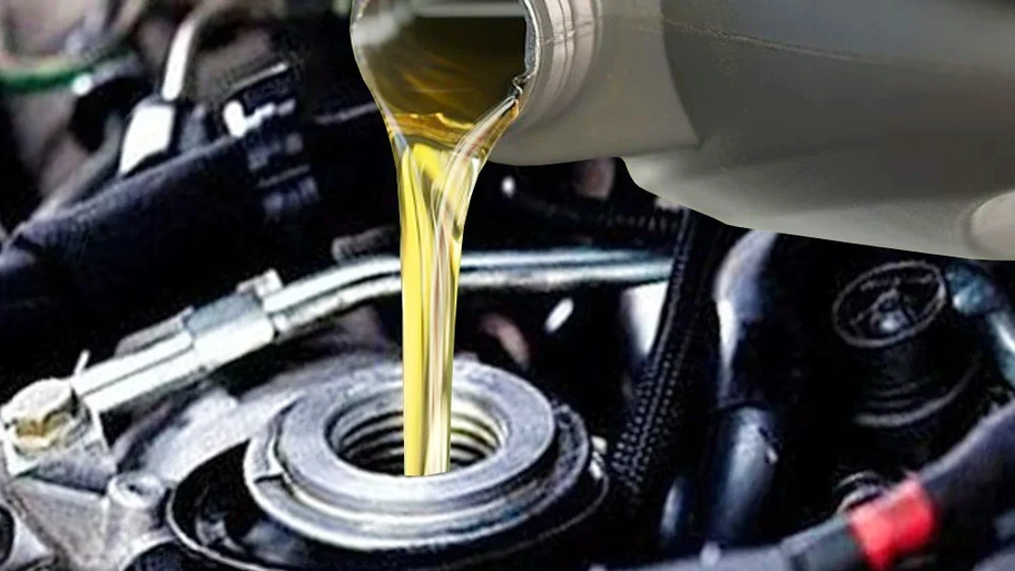 Es mejor el aceite grueso en un motor? Motos y carros. 