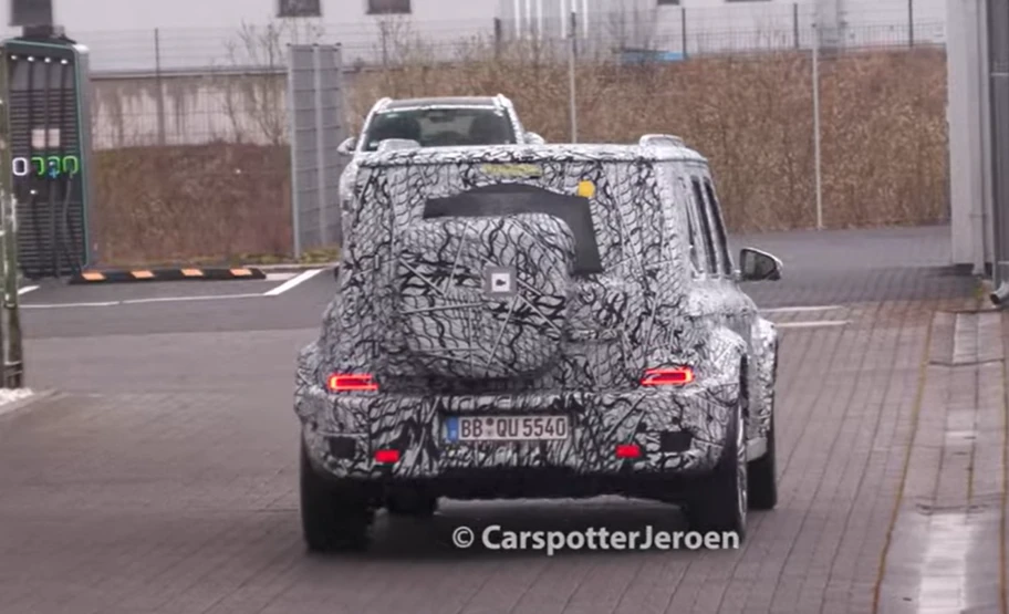 Mercedes-Benz Baby G es captado en Nürburgring - Autocosmos