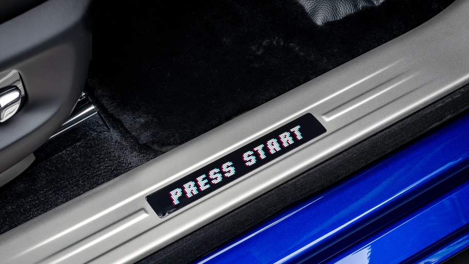 Rolls-Royce Black Badge Ghost Gamer