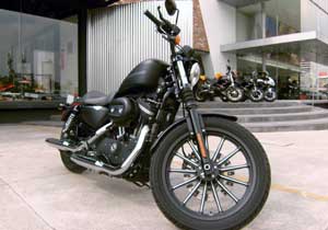 Harley Davidson Iron 883, primer contacto