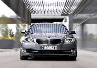 BMW Serie 5 2011: Reinventando el lujo deportivo