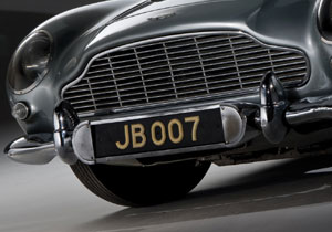 El Aston Martin DB5 de James Bond se subastará