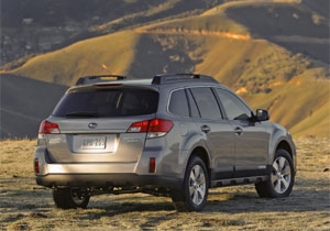 Subaru llama a revisión Outback y Legacy 2010