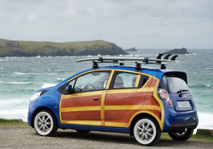 Chevrolet Spark "Woody Wagon" con aire retro