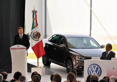 Volkswagen anuncia planta de motores en Silao, México