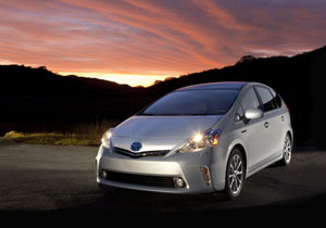 Toyota Prius V debuta en el Salón de Detroit 2011