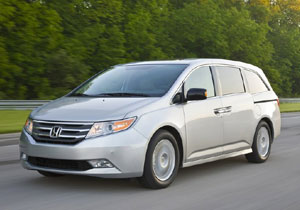 A revisión más de 33 mil minivans Honda Odyssey 2011