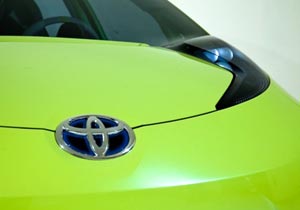 Toyota presenta un nuevo híbrido en Detroit 2010