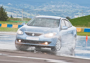 Renault Fluence 2011 llega a México desde $199,900