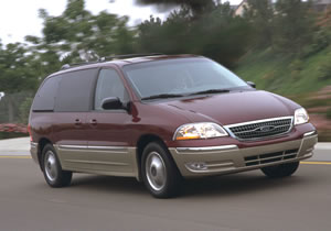 Medio millón de minivans Ford Windstar a revisión