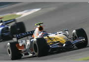 El Roadshow del ING Renault F1 Team se prepara para afrontar su cuarta temporada