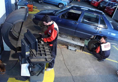 Alineando las ruedas de nuestro auto