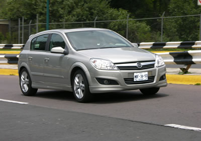 Chevrolet Astra 2.0 Turbo 2007: A prueba