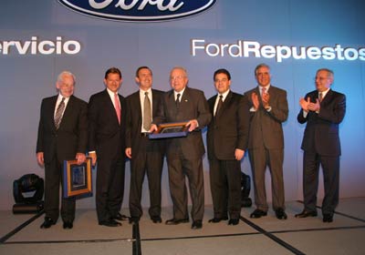 Ford premió a concesionarios