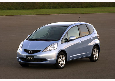 Primicia: Honda presenta su nuevo Fit 2008