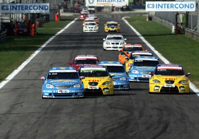 El equipo Seat Spor en busca del Campeonato WTCC