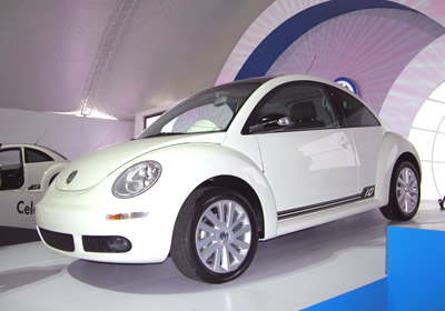 Volkswagen celebra 10 años del Beetle con una inversión millonaria