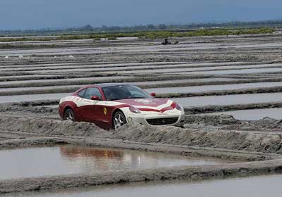 Ferrari recorre la India