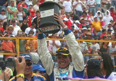 Rubén Rovelo gana en Guadalajara