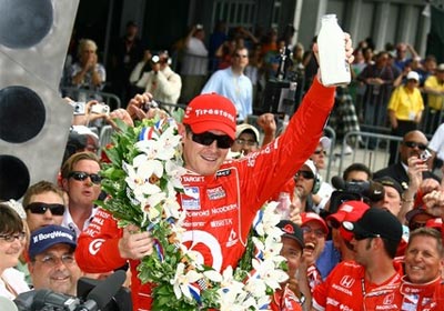 Scott Dixon gana las 500 de Indianápolis