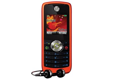 Motorola W230, con reproductor de música y radio FM