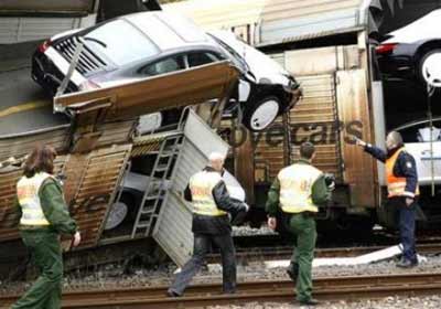 Porsches aplastados por trenes