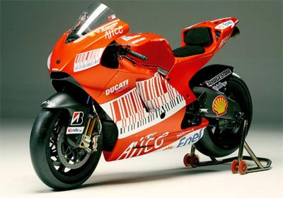 Ducati presenta su Desmosedici para Moto GP 2009