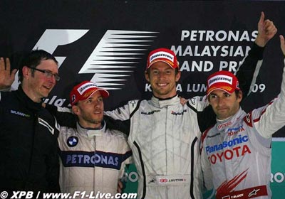 Button consigue nuevamente la victoria en Malasia