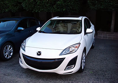 Llamado a revisión para 25,400 Mazda 3 2010