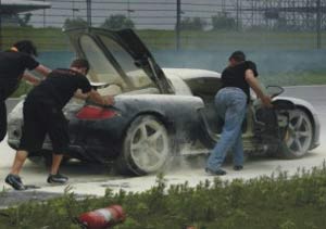 ¿Se imagina un Porsche Carrera GT quemado?