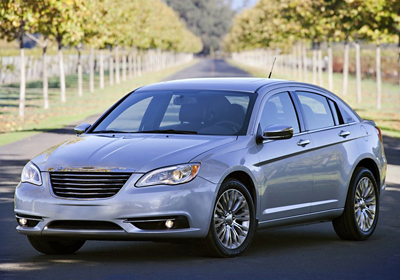 Chrysler 200 2011: A semanas de iniciar su venta