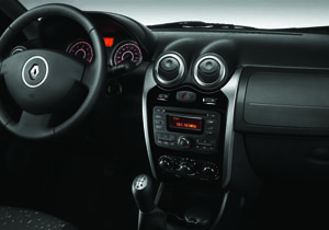 El Renault Logan suma nuevo interior y equipamiento
