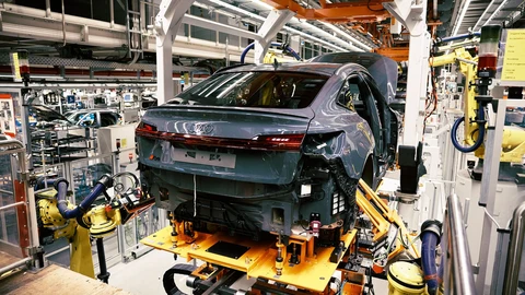 Grupo VW podría cerrar su primera planta en Europa
