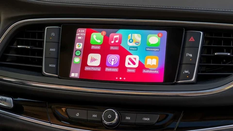 GM vuelve a integrar Apple CarPlay en sus camionetas Chevrolet Silverado y GMC Sierra