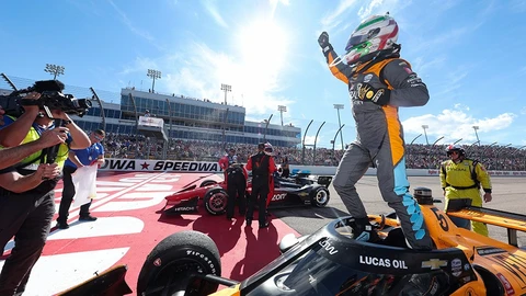 Pato O'Ward vuelve a ganar en la IndyCar Series; esta vez, triunfó Iowa