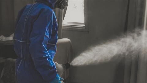¿Es bueno desinfectar el interior automóvil con ozono?