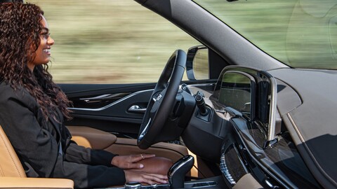General Motors suma nuevas funciones a su sistema de conducción autónoma