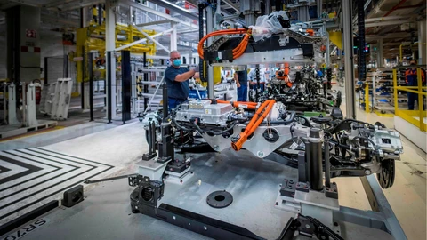Volvo producirá autos eléctricos en una nueva planta en Europa